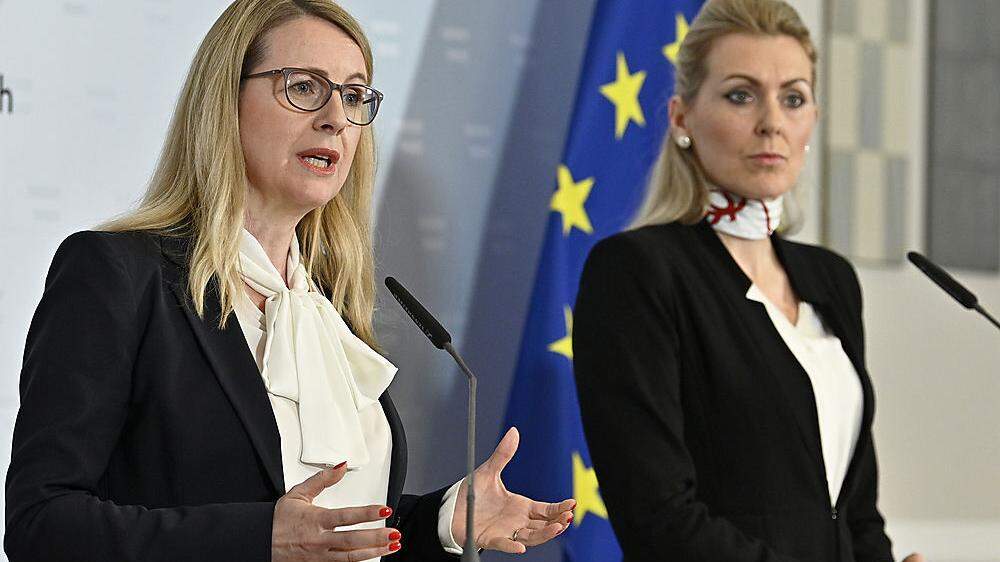 Wirtschaftsministerin Margarete Schramböck und Arbeitsministerin Christine Aschbacher