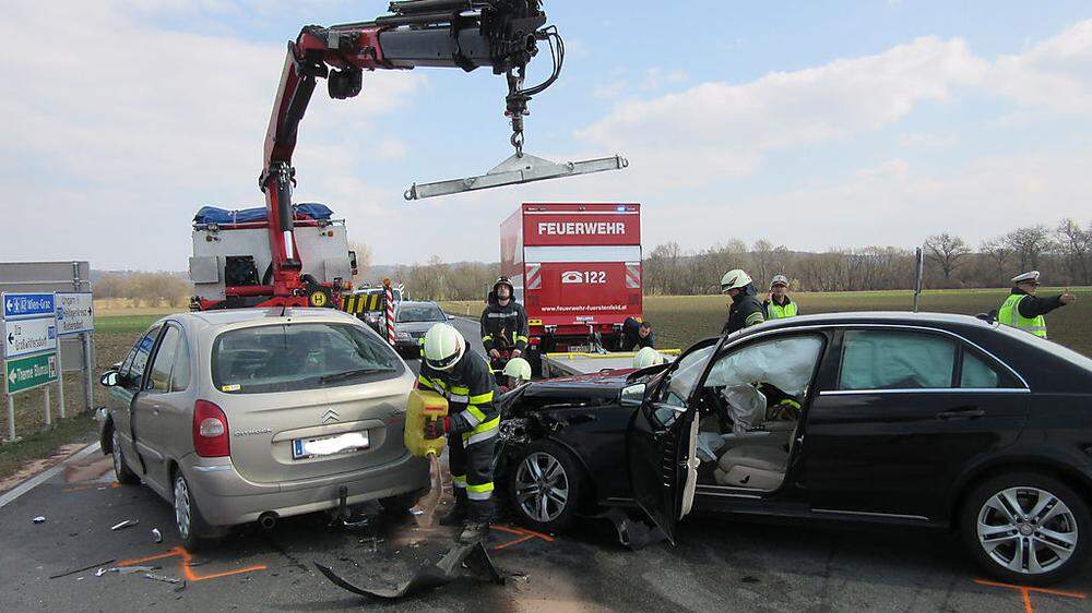 Zwei Autos kollidierten in Fürstenfeld