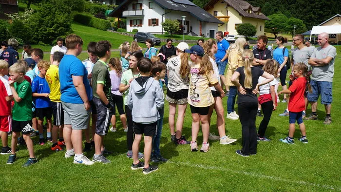 Jung und Alt waren beim 1. Reichenfelser Familiensporttag. Klicken Sie sich durch die Bilder!