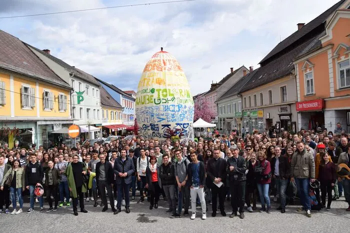 Heute Mittag wurde es enthüllt.
