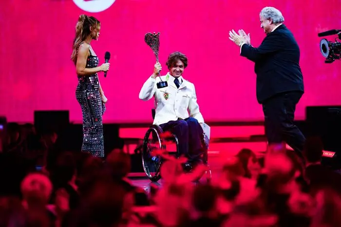 Rollstuhl-Tennis-Ass Nico Langmann wurde als Sportler mit Herz ausgezeichnet.