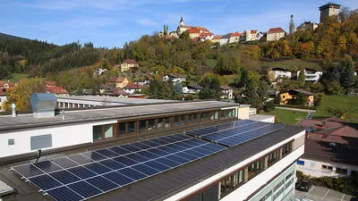 Kraftwerk auf dem Dach der Gemeinde Althofen