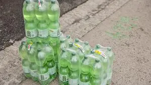 Im Jahr 2024 griff die Klagenfurter Bevölkerung wochenlag auf Mineralwasser zurück, denn das Leitungswasser war verunreinigt