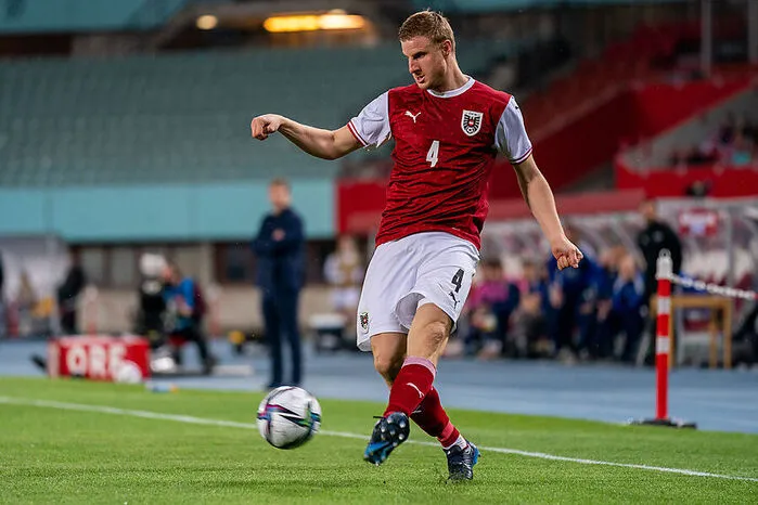 Martin Hinteregger: 2 Sollte in der Dreierkette besser spielen, als er agierte – kennt er das System doch aus Frankfurt. Vor allem bei den Kontern der Schotten nicht gut. Im Spielaufbau mehr als ausbaufähig.