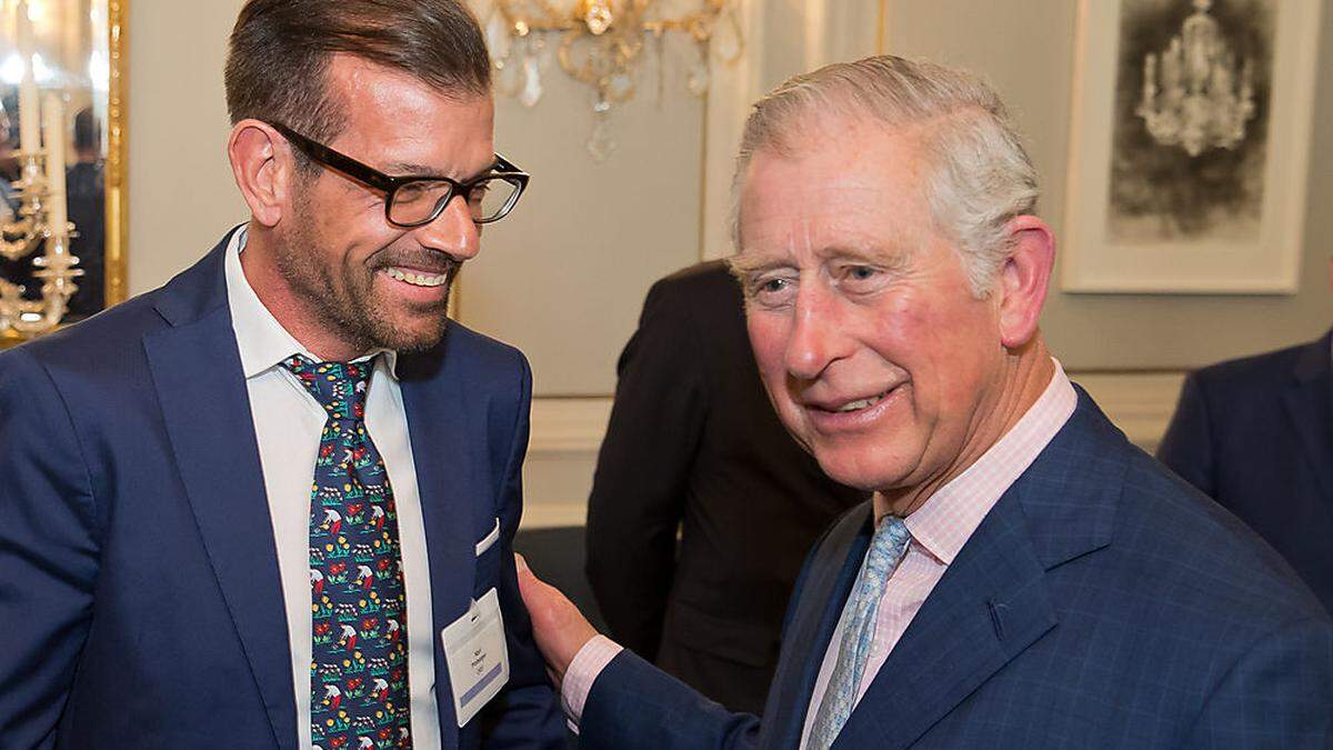 Karl trifft auf Charles. Karl Ploberger 2017 bei einer Privataudienz mit dem damaligen Thronfolger Prinz Charles. Heute König Charles III.