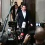 Der frühere Bundeskanzler Sebastian Kurz (ÖVP) vor dem Gerichtssaal | Der frühere Bundeskanzler Sebastian Kurz (ÖVP) steht seit Mitte Oktober als Angeklagter vor Gericht. 