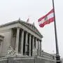 Maximal auf Halbmast ist das Vertrauen in Österreichs politisches System