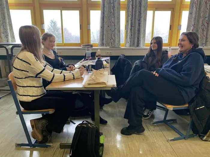 Die erste Redaktionssitzung fand im Klassenzimmer statt