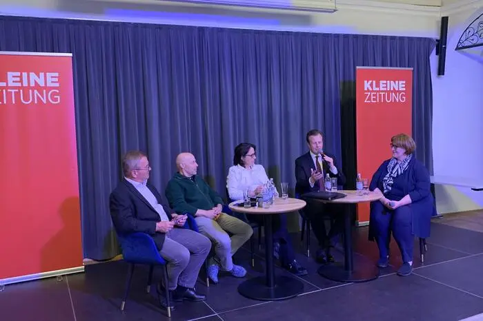 Klicken SIe sich durch die fotografischen Impressionen von der gut besuchten Veranstaltung!