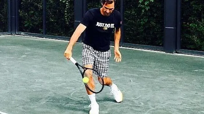 Roger Federer trainiert auf gelenkschonender grüner Asche