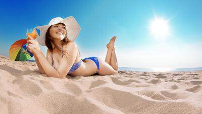 Am Strand bleiben Bikinis in Lignano erlaubt. Aus der Stadt will man sie aber verbannen