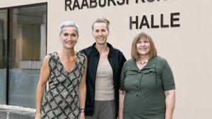 Organisatorin Verena Florian, Vortragende und ehemalige Profi-Fußballspielerin Viktoria Schnaderbeck sowie Eva Karrer, Bürgeremeisterin von Passail