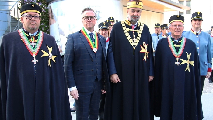 Zahlreiche Ehrengäste, an ihrer Spitze der Ordensprotektor Karl Habsburg-Lothringen, gaben sich in Köflach die Ehre.