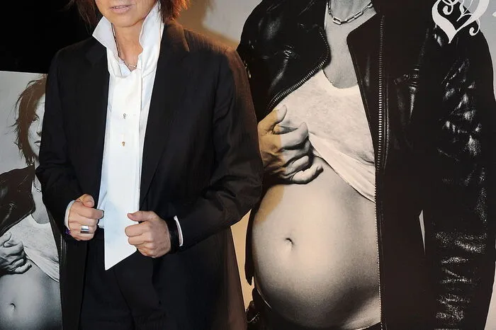 Auch andere Promis wurden spät Mutter: Gianna Nannini: Im November 2010 bringt die italienische Rocksängerin im Alter von 54 Jahren ihr erstes Kind zur Welt.