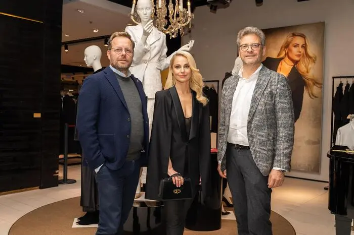 „Als Modehaus mit über 150-jähriger Tradition freuen wir uns sehr über die neue Kooperation“, betont Martin Wäg, Vorstand bei Kastner & Öhler (r.).