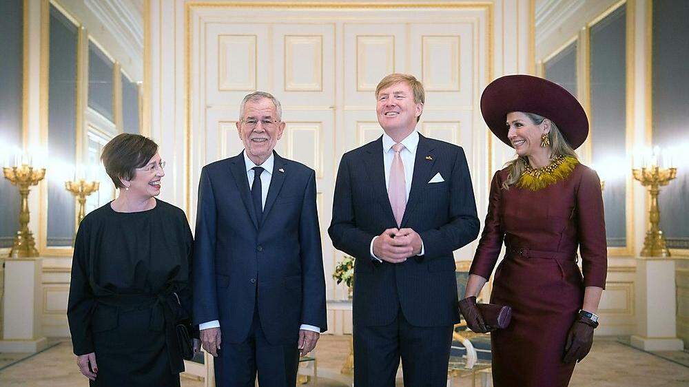 Bundespräsident Van der Bellen und seine Frau Doris Schmidauer zu Besuch bei König Wilhelm Alexander und Königin Maxima im königlichen Palast Noordeinde in Den Haag.