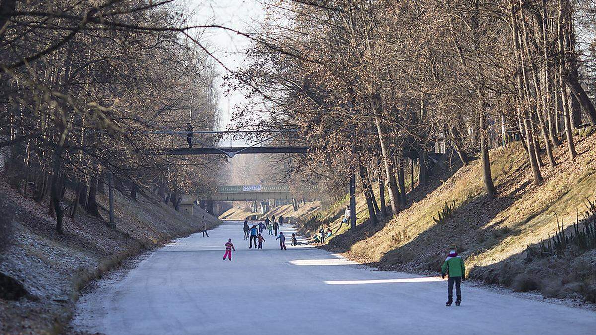 Der Lendkanal bietet Natureis mitten in der Stadt