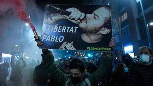 Freiheit für Pablo fordern die Demonstranten 