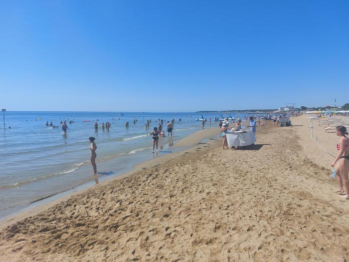 So ruhig und beschaulich wird sich der Strand von Lignano am Freitag wohl nicht präsentieren