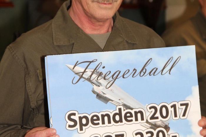 Manfred Mayer erhielt nämlich zu den gesammelten 328.760 Euro die Differenz von Josef Röck, Chef von Transgourmet Spielberg. Damit ist auch Mayers Ziel - 330.000 Euro - erreicht.
