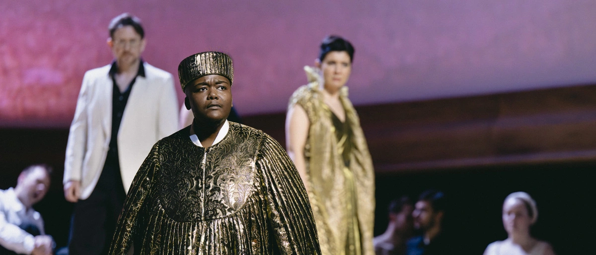 Katleho Mokhoabane ist ein unheldischer Kaiser, der lange mit seiner Macht fremdelt