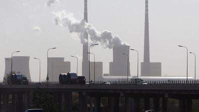 CO2 entsteht vor allem bei der Verbrennung fossiler Energieträger wie Öl, Kohle und Gas