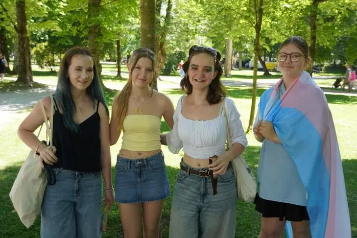 Klicken Sie sich durch die weiteren Fotos!