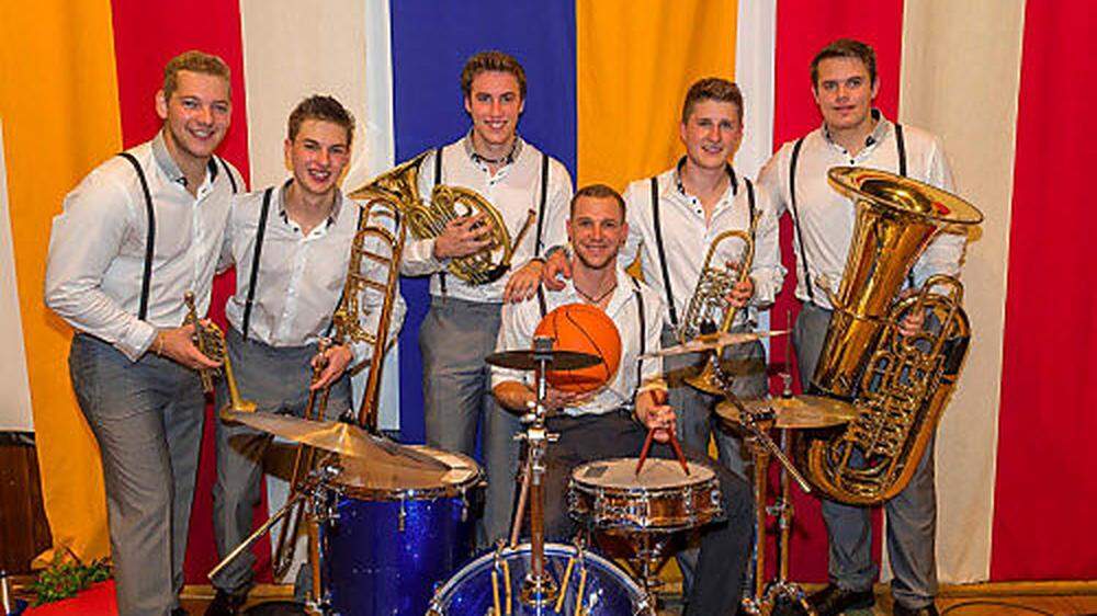 Die Brass Boys treten am Donnerstag im Schloss Wolfsberg auf