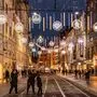 Die Weihnachtsbeleuchtung in der Herrengasse wurde 2021 zum ersten Mal aufgehängt