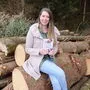 Ella C. Schenk mit ihrem Debütroman