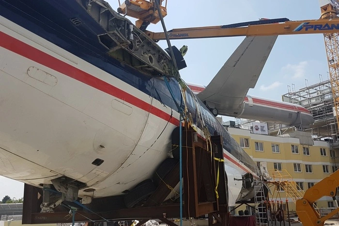 Vor wenigen Tagen kam nun Flugzeug Nummer zwei dazu, eine Boeing.