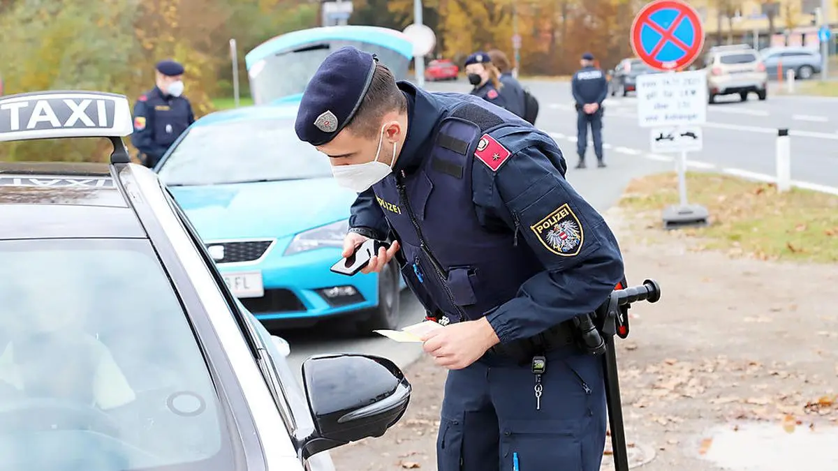 Bei Verkehrskontrollen wird auch der 2G-Nachweis verlangt