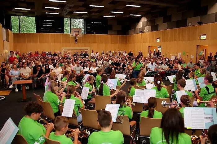 64 junge Musikerinnen und Musiker im Alter von sieben bis 16 Jahren aus zehn Blasmusikkapellen waren beim „Bezirksjugendcamp 2026“ der Blasmusik vier Tage lang in dem Hotel zu Gast. Zu diesem Camp wird seit vielen Jahren geladen, in Maria Lankowitz fand es heuer bereits zum sechsten Mal statt.