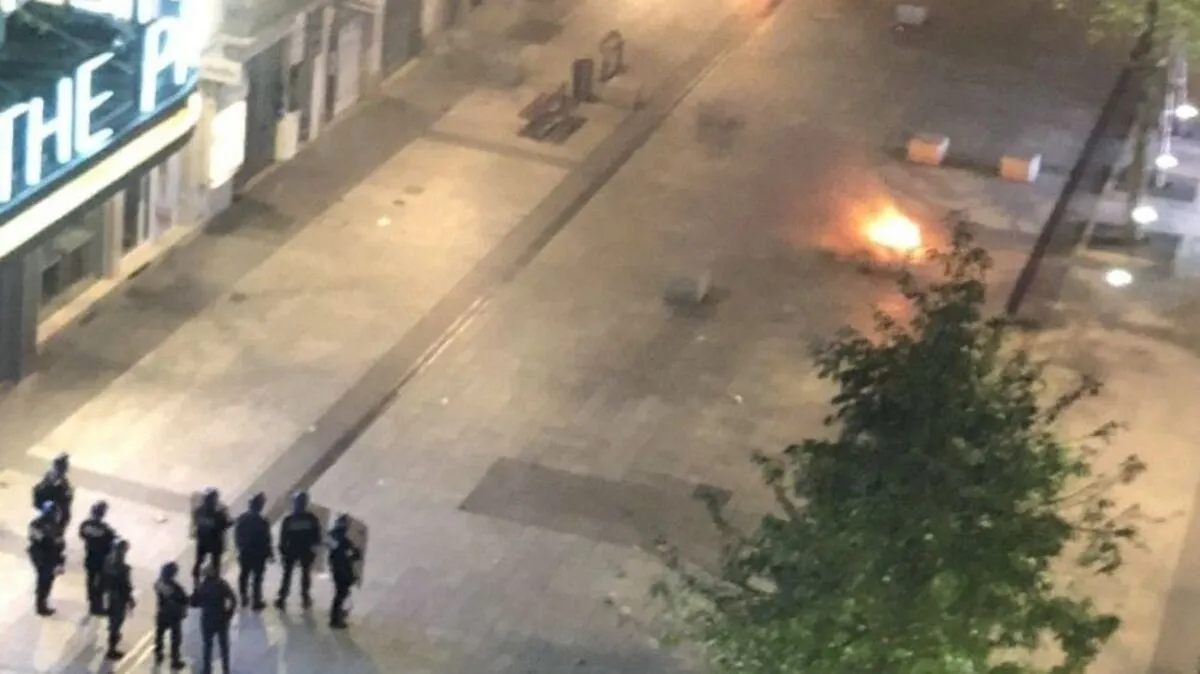 Ausschreitungen auf Frankreichs Straßen