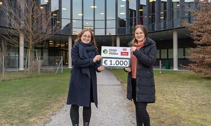 1000 Euro kamen vom Unternehmen Hajek Reinigungssysteme. Auf dem Foto (v.l.): Sandra Hajek und Carina Tacer