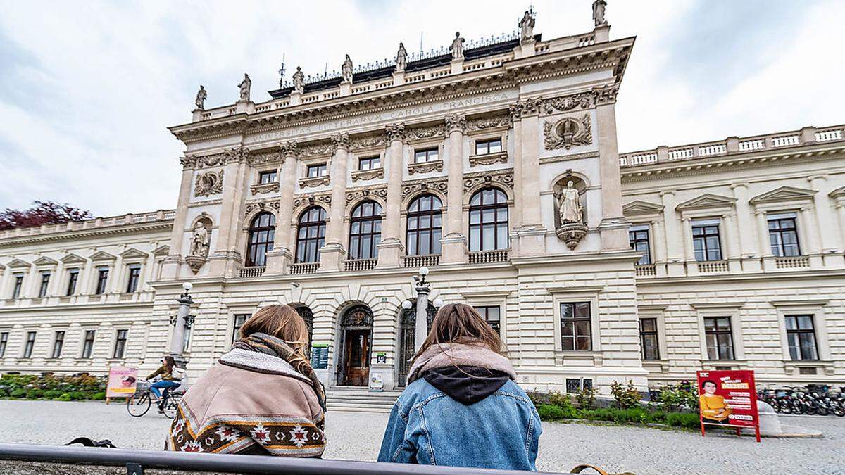 Uni-Luft als Ferialmitarbeiter schnuppern ist diesen Sommer trotz Corona möglich