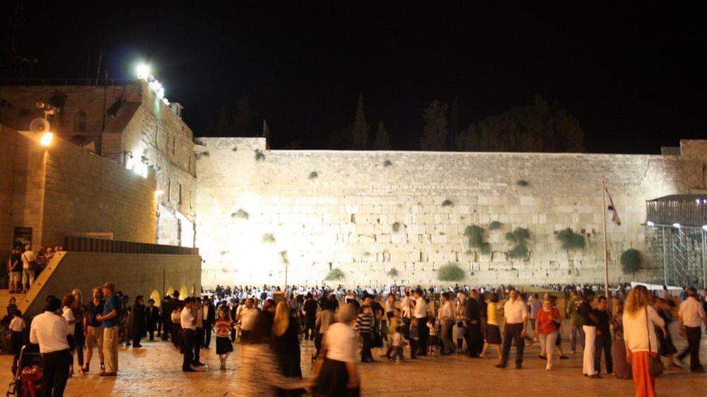 Religiöser und touristischer Anziehungspunkt in Jerusalem: die Klagemauer