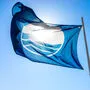 Die blaue Flagge bürgt für die Qualität des Wassers