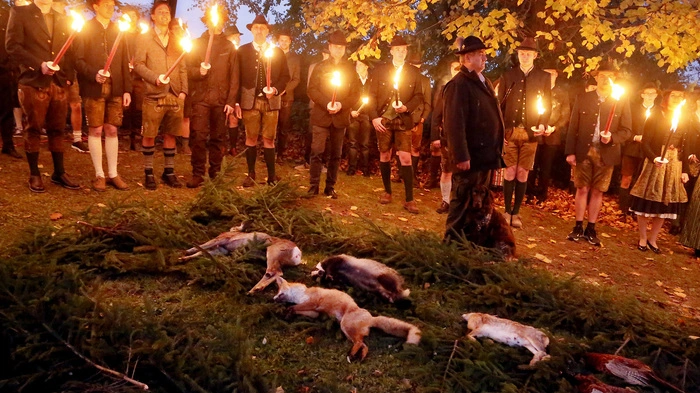 Bei der Angelobung von 89 JungjägerInnen des Jagdbezirkes Hartberg-Fürstenfeld...