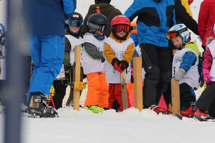 Seit 1977 ist das Kinderskirennen auch als "Gugelhupfrennen" bekannt und wird seit einigen Jahren von der Union Gaimberg und der Union Thurn veranstaltet
