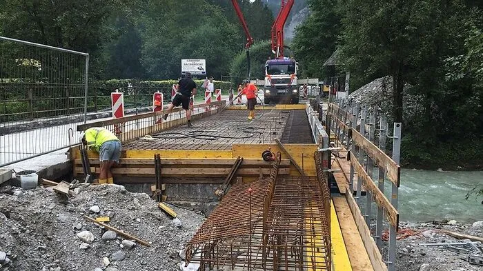 Unter anderem wird die Brückenabdichtung erneuert