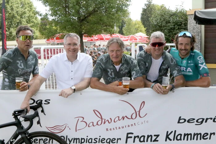 Nach einer Stärkung ging es weiter ins „Badwandl“ nach St. Veit. 