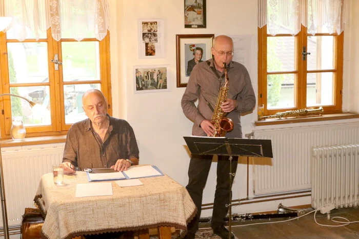 Den Abend gestalteten Dietmar Pickl (Lesung) und Gilbert Sabitzer (Saxophon und Bassklarinette).
