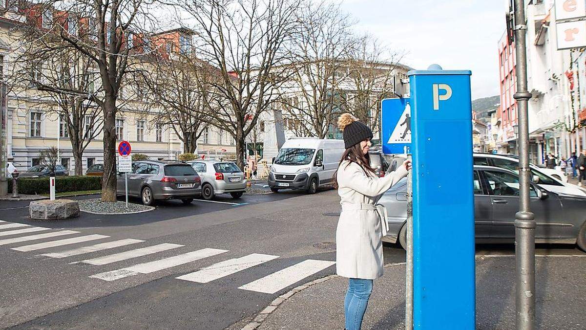 Die zweite Stunde kostet in der Blauen Zone ab 1. Februar einen Euro statt wie bisher 50 Cent