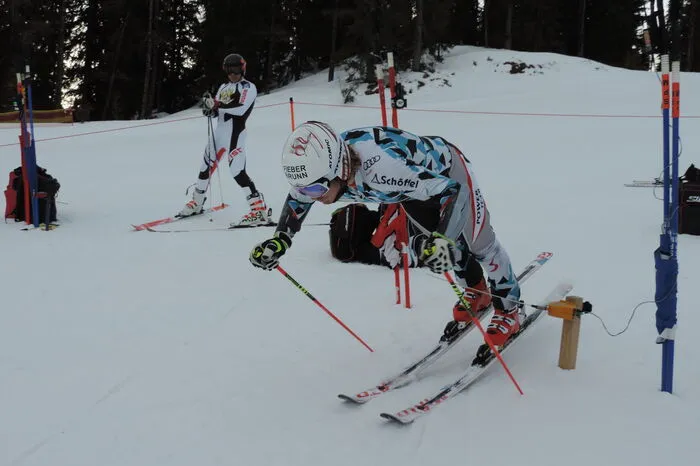 Auch WM-Silbermedaillengewinner Manuel Feller trainierte auf der Reiteralm . . .