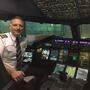 Andreas Lechner im A380-Cockpit.