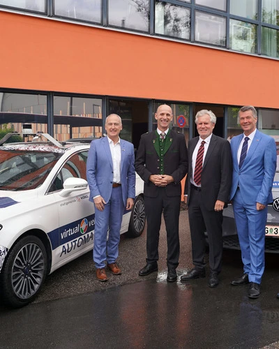 Heinz Mayer CEO, Joanneum Research, Wirtschaftslandesrat Willibald Ehrenhöfer, Jost Bernasch CEO, Virtual Vehicle, TU-Rektor Horst Bischof, Daniel Watzenig CTO, Virtual Vehicle