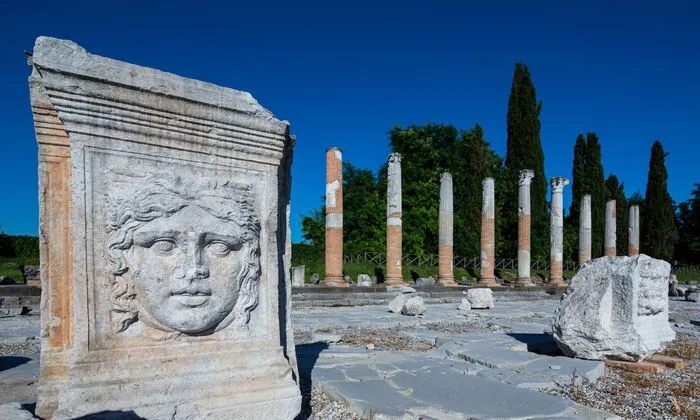 Sowohl Aquileia als auch die nahe gelegene Stadt Palmanova zählen zum Weltkulturerbe der UNESCO und lohnen einen Besuch