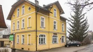 Der alte Kindergarten in der Bad-Stich-Straße in Krumpendorf steht zum Verkauf