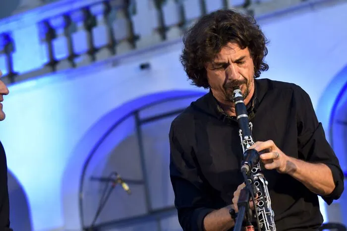CLARINETS A LA KING war das Motto des stimmungsvollen Eröffnungskonzerts und sie alle musizierten wie die Könige